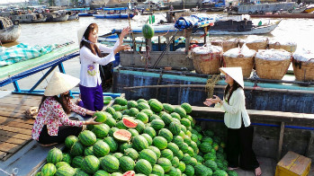 Di Sản Văn Hóa Chợ Nổi Cái Răng